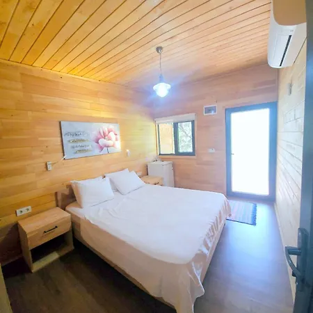 Baraka House Gasthof 2*